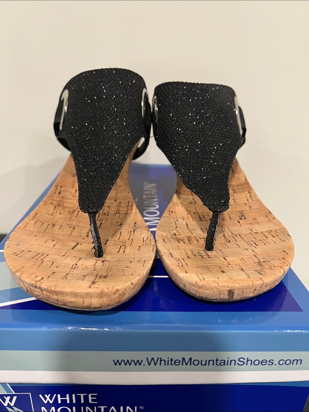 White Mountain Aida Black Glitter Wedge Thong Sandal Size 8 - Picture 5 of 13